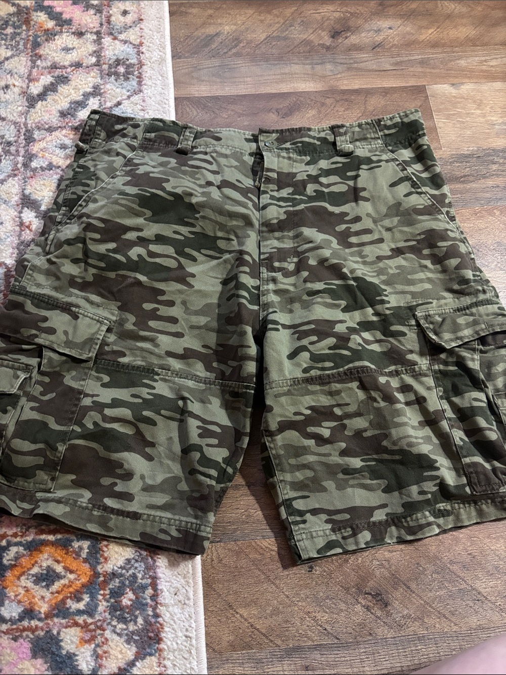 Steve & Barry's Men's Camo Cargo Shorts - Olive & Dark Green
